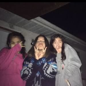 Meet your Posher, Elyse